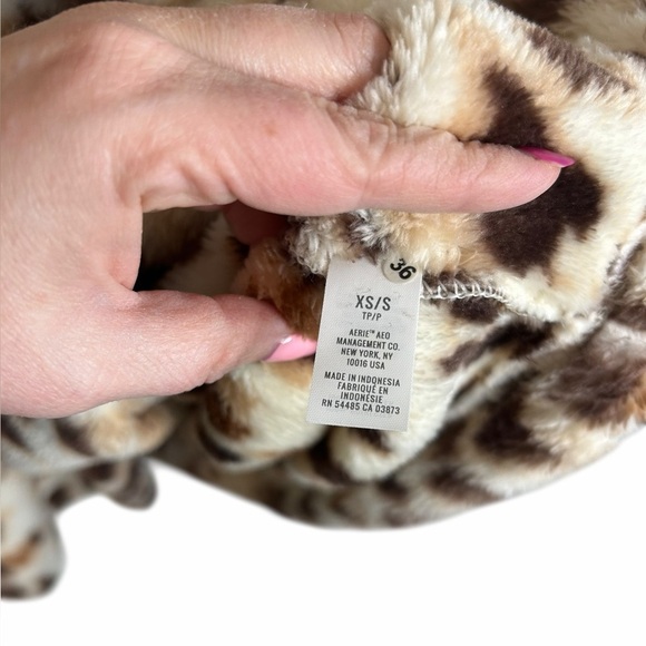 Aerie Leopard Print Plushie Robe Loungewear College Dorm Womens Sz XS/S NWT - Picture 9 of 10